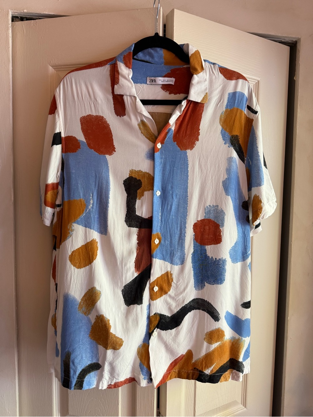 Zara Men Short Sleeve Abstract Print Shirt in White